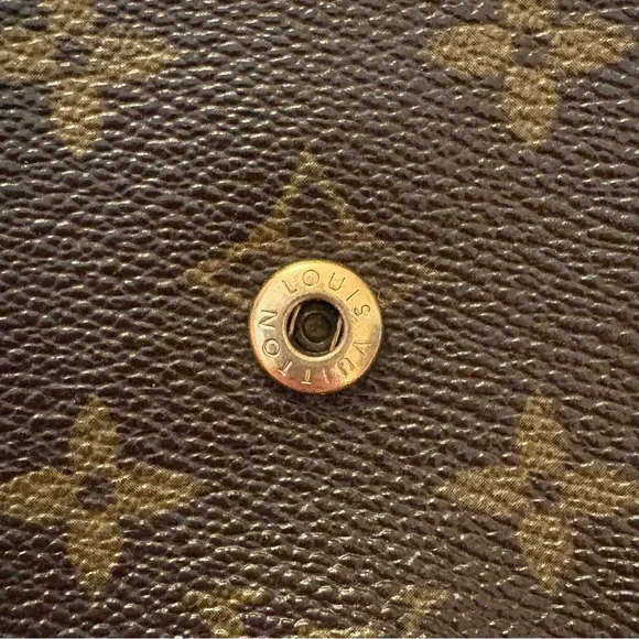Louis Vuitton VINTAGE Mini Pouch (professionally repaired; read details) - Picture 5 of 14